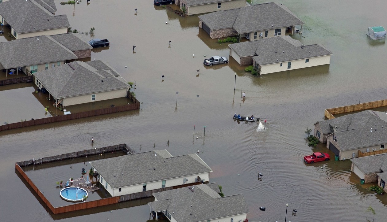 How over 2 feet of rain caused historic flooding in Louisiana in less ...